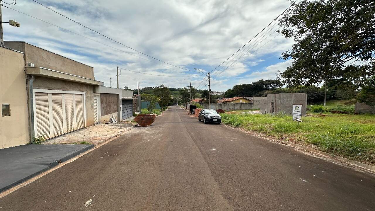 Terreno à venda no Jardim Porto Real: 