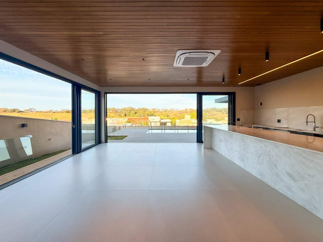 Casa em condomínio à venda no Bonfim Paulista: 