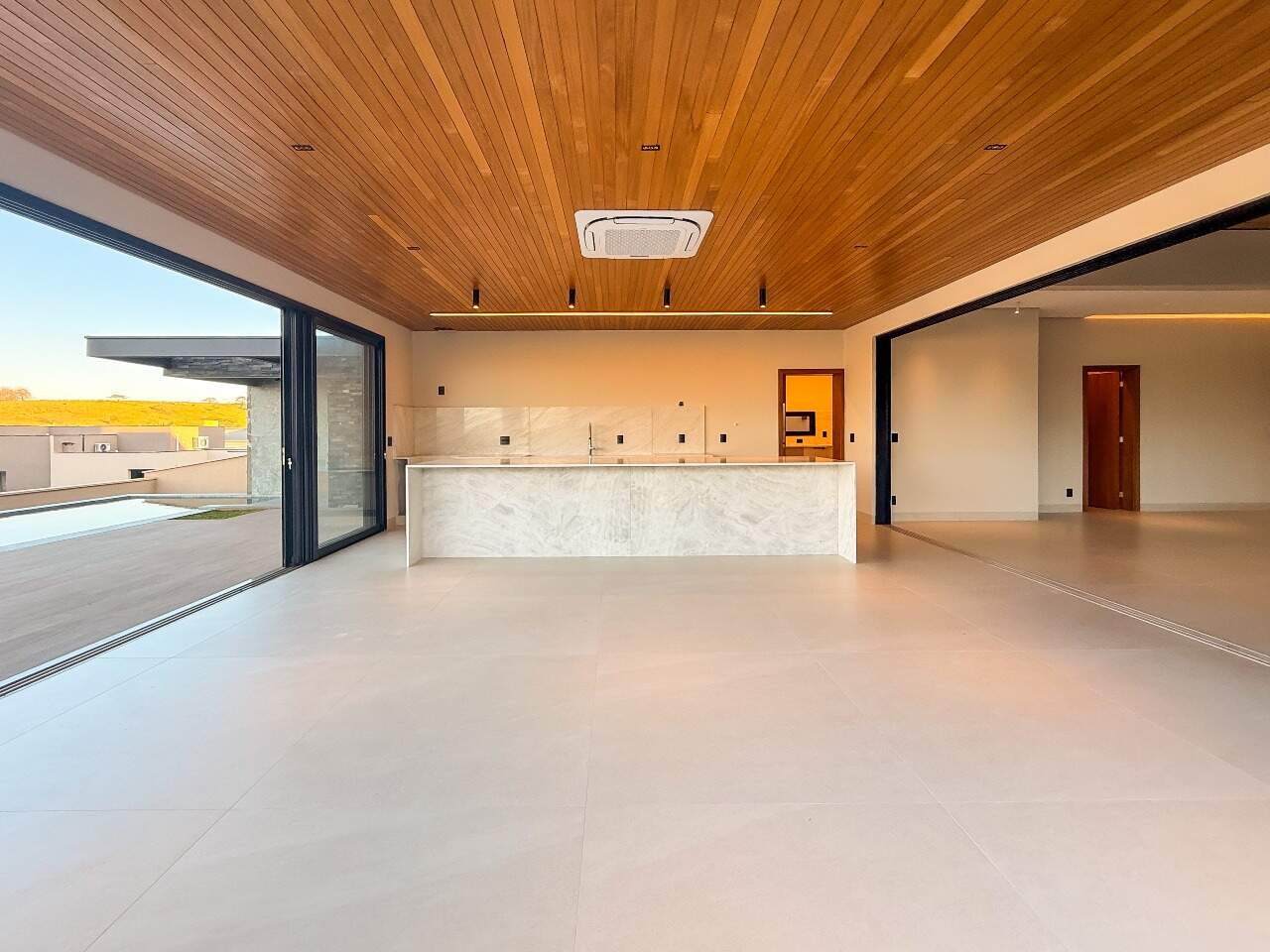 Casa em condomínio à venda no Bonfim Paulista: 