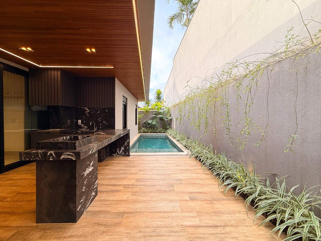 Casa em condomínio à venda no Vila do Golfe: 