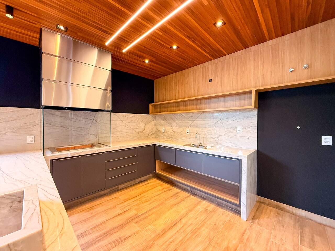 Casa em condomínio à venda no Vila do Golfe: 