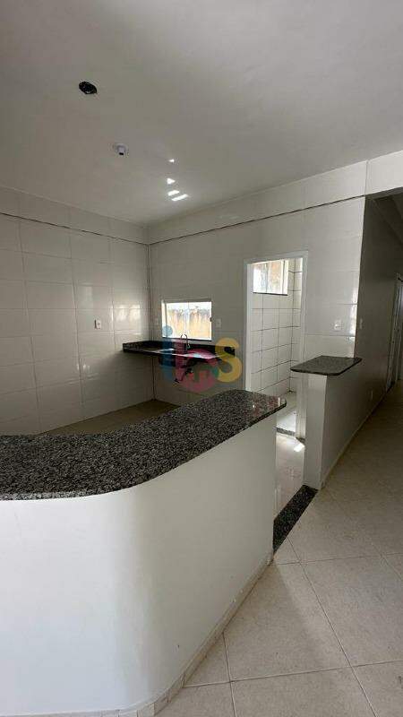 Apartamento para alugar com 2 quartos, 78m² - Foto 4