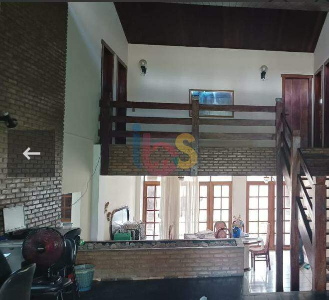 Casa à venda com 3 quartos, 250m² - Foto 6