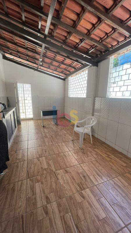 Casa à venda com 2 quartos, 150m² - Foto 9