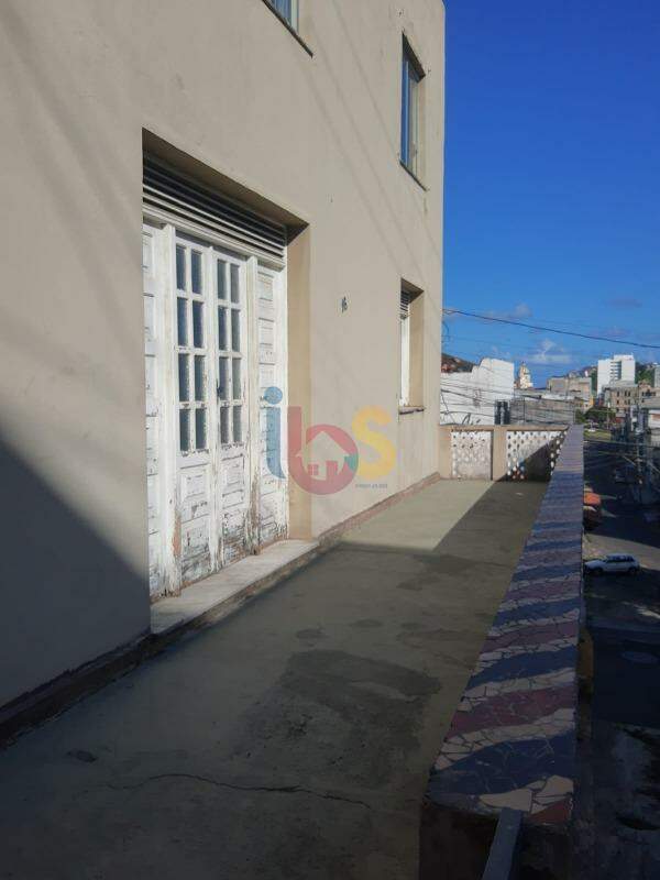 Prédio Inteiro à venda, 300m² - Foto 1