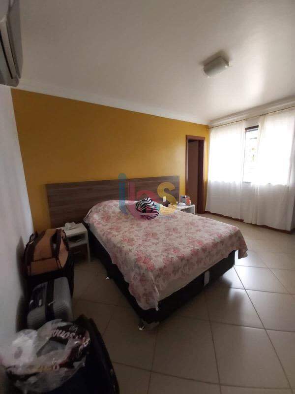 Apartamento à venda com 4 quartos, 220m² - Foto 5