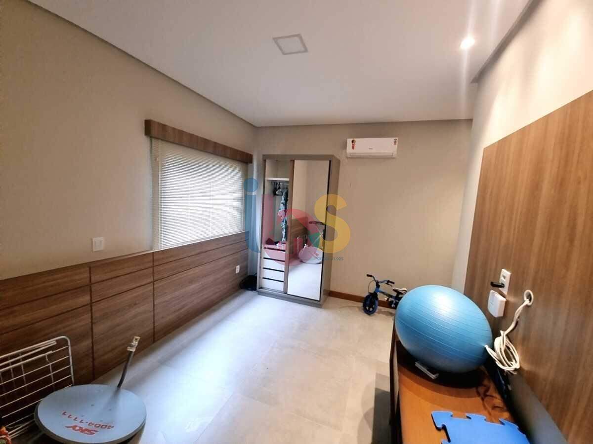 Casa à venda com 4 quartos, 233m² - Foto 9