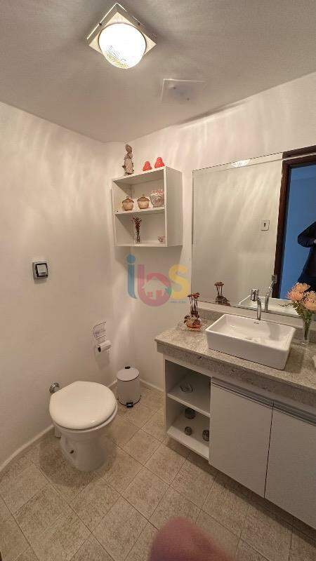 Casa à venda com 4 quartos, 450m² - Foto 12