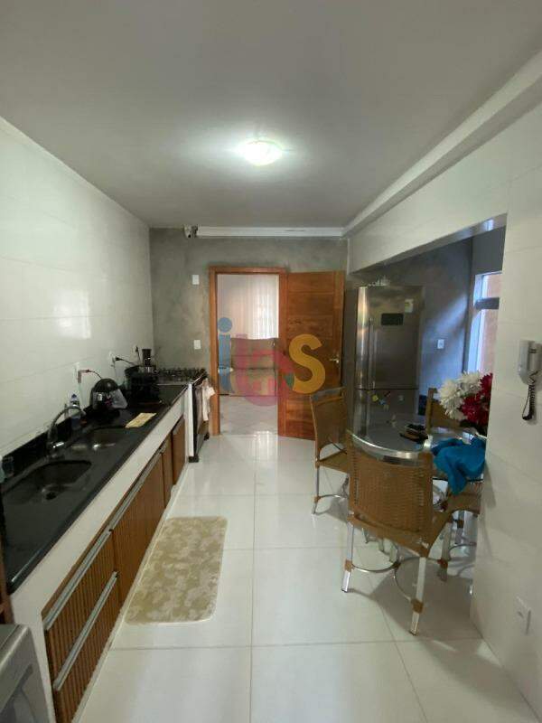 Casa, 7 quartos, 500 m² - Foto 3