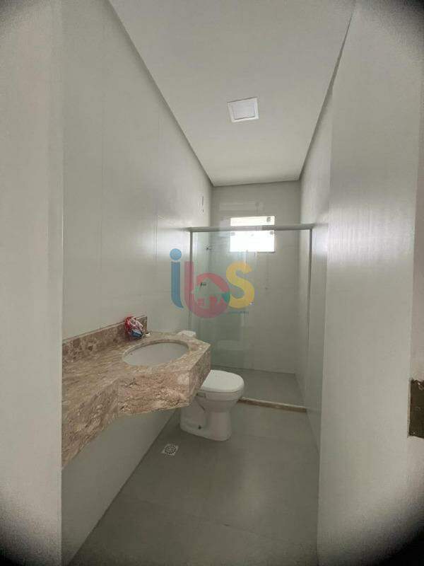 Casa à venda com 2 quartos, 170m² - Foto 11