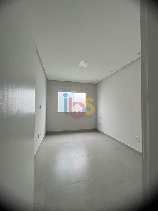 Casa à venda com 2 quartos, 170m² - Foto 10