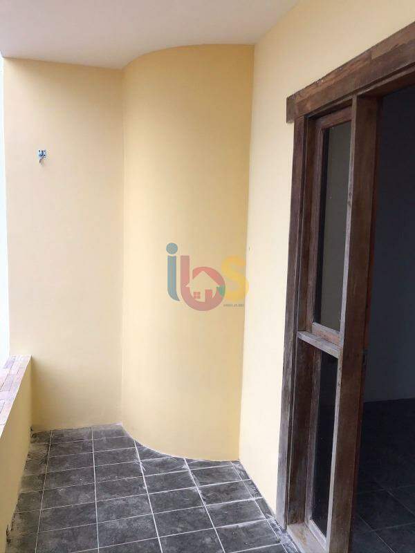 Casa à venda com 5 quartos, 180m² - Foto 2