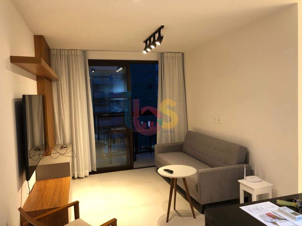 Apartamento à venda com 2 quartos, 77m² - Foto 1