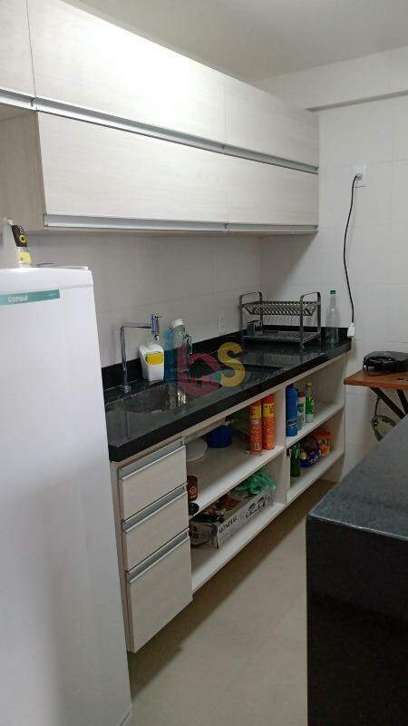 Apartamento à venda com 1 quarto, 50m² - Foto 10