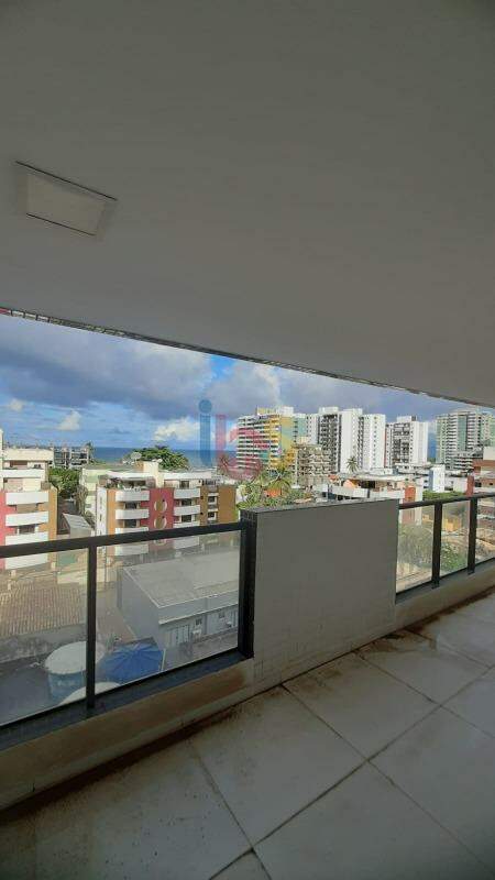 Apartamento à venda com 3 quartos, 106m² - Foto 1