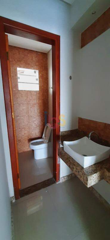 Casa à venda com 2 quartos, 187m² - Foto 8