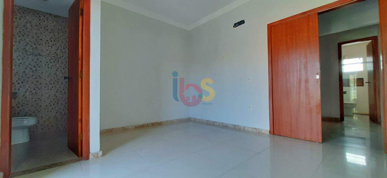 Casa à venda com 2 quartos, 187m² - Foto 5