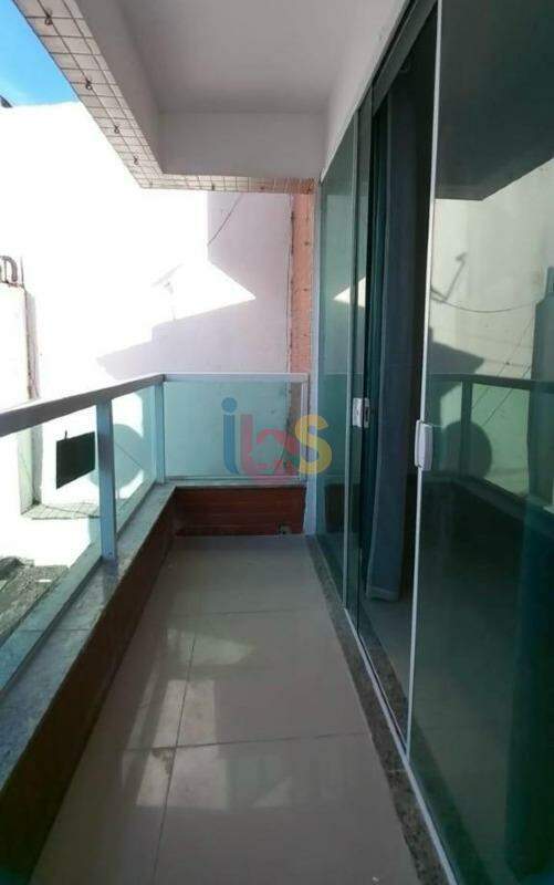 Apartamento à venda com 2 quartos, 102m² - Foto 2