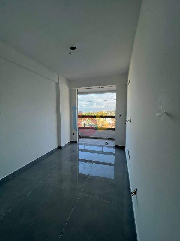 Apartamento à venda com 3 quartos, 85m² - Foto 3