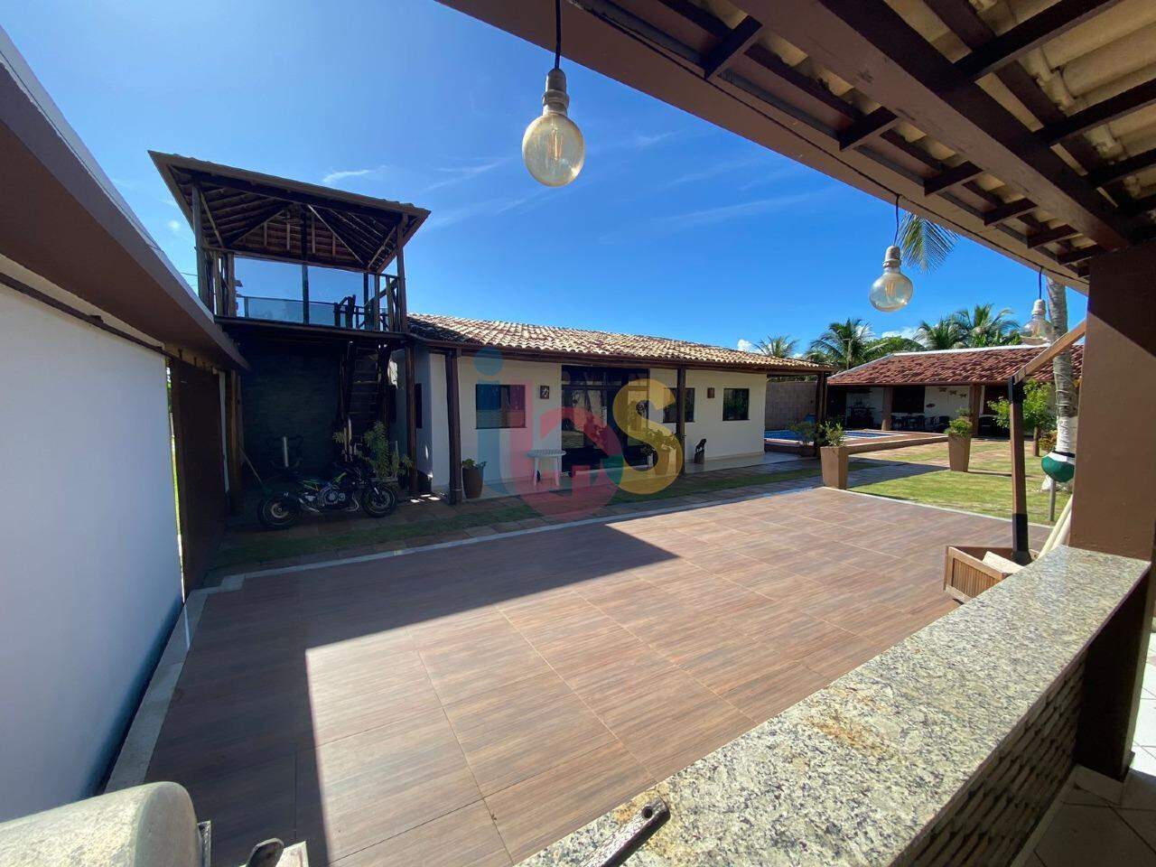 Casa à venda com 6 quartos, 300m² - Foto 8