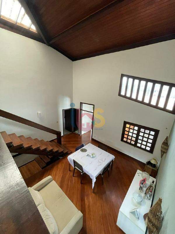 Casa à venda com 6 quartos, 560m² - Foto 11