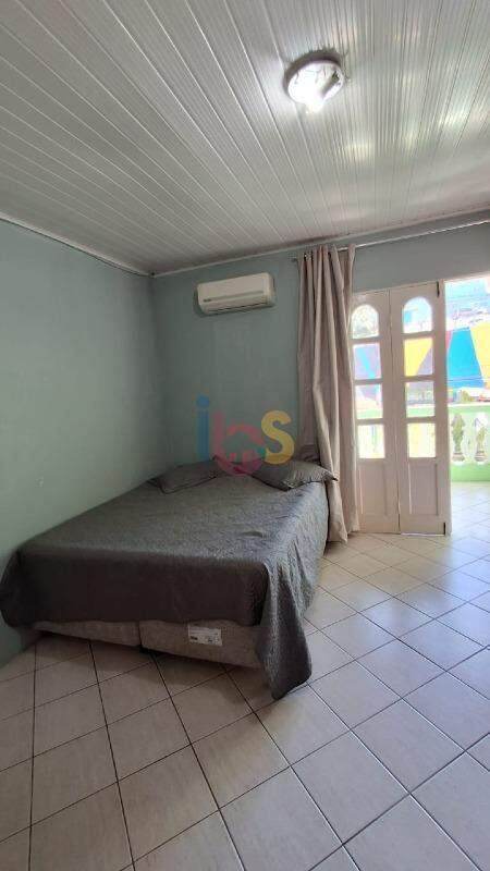 Casa à venda com 3 quartos, 194m² - Foto 12