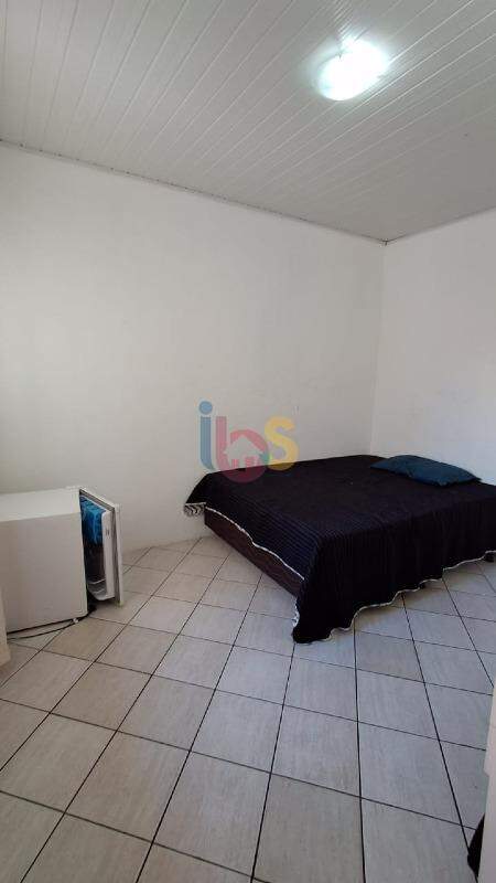 Casa à venda com 3 quartos, 194m² - Foto 15