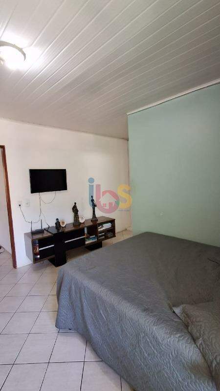 Casa à venda com 3 quartos, 194m² - Foto 11