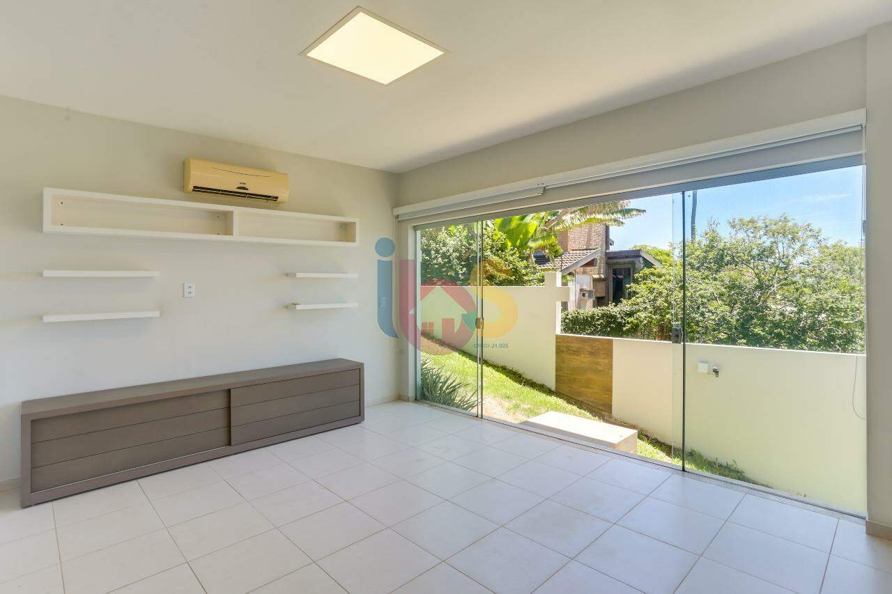 Casa à venda com 4 quartos, 421m² - Foto 14