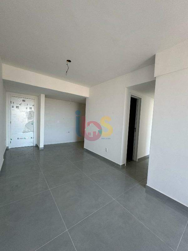 Apartamento à venda com 2 quartos, 85m² - Foto 4