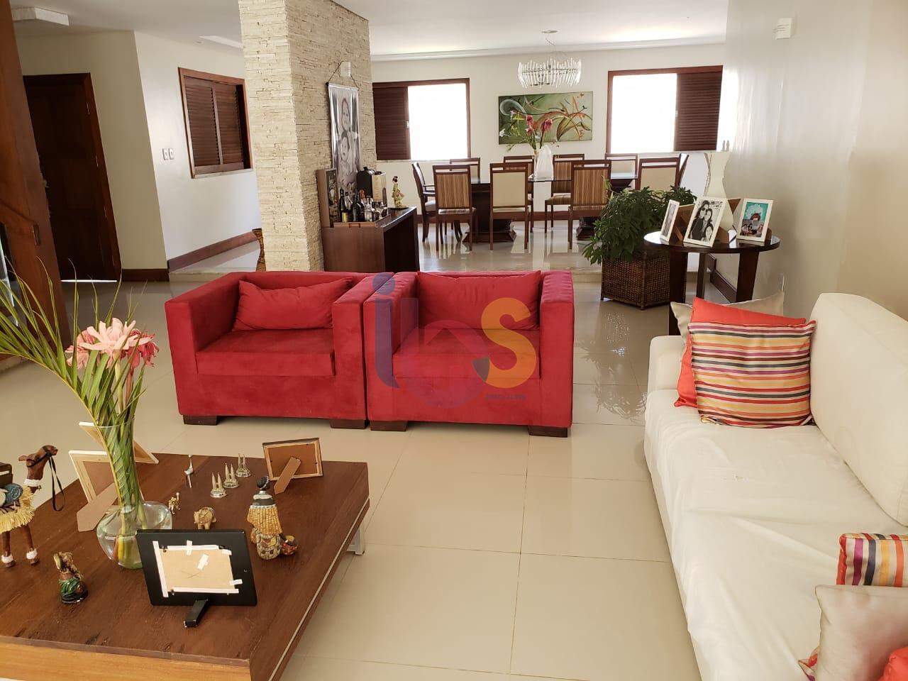 Casa para alugar com 4 quartos, 550m² - Foto 2