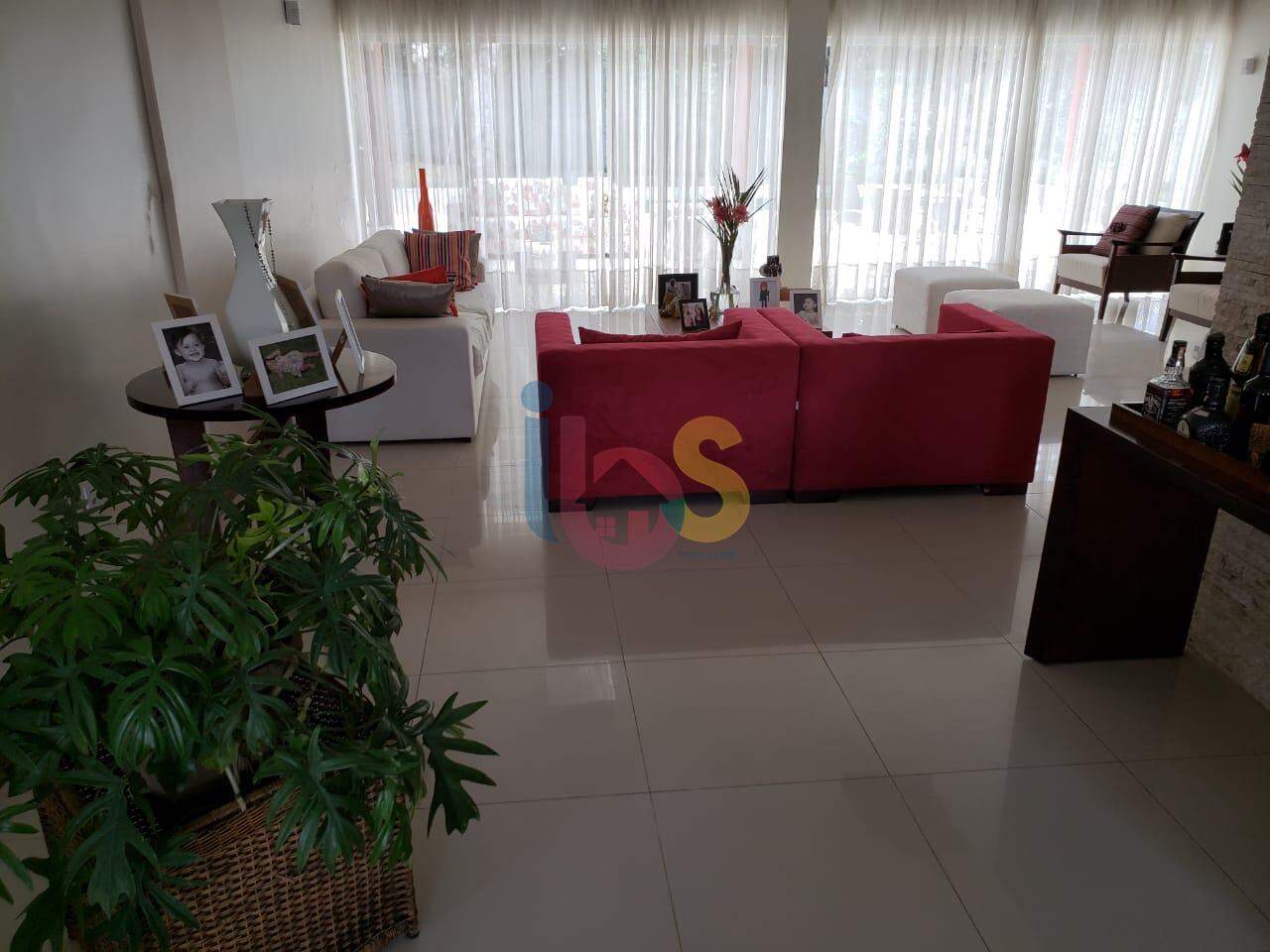 Casa para alugar com 4 quartos, 550m² - Foto 4