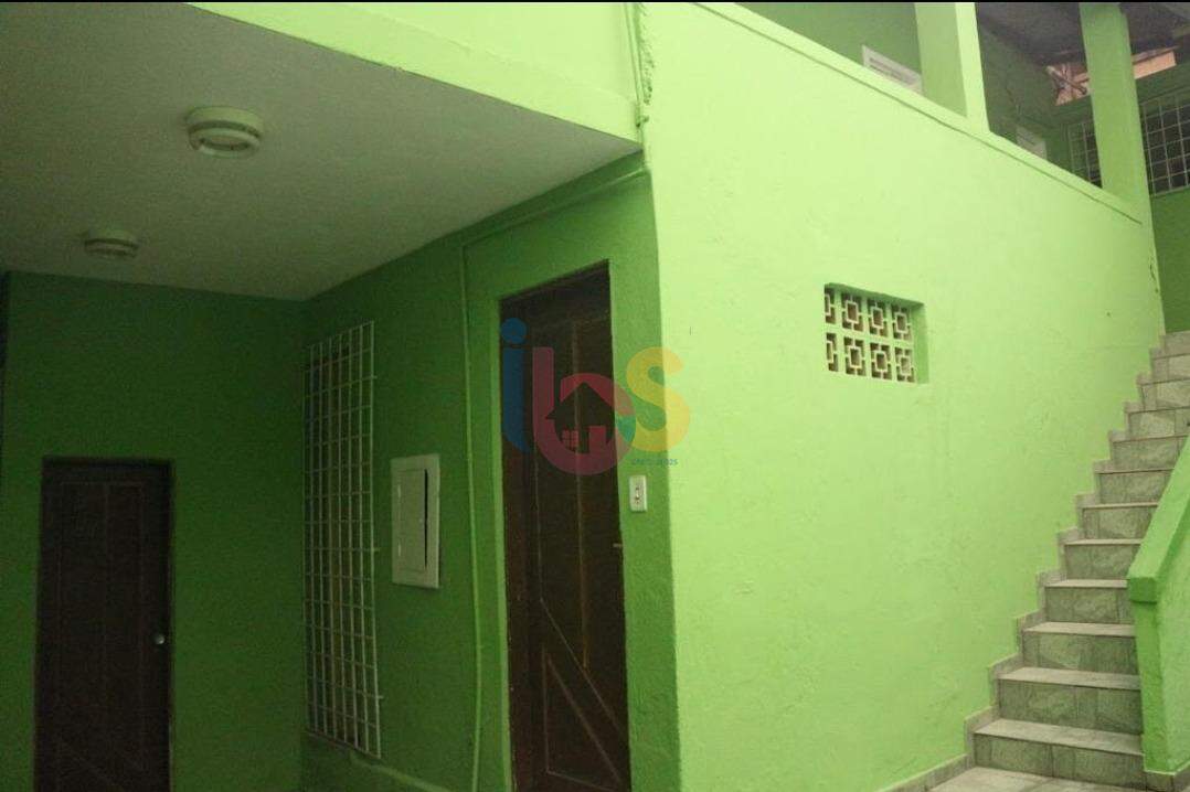 Casa à venda com 6 quartos, 300m² - Foto 5