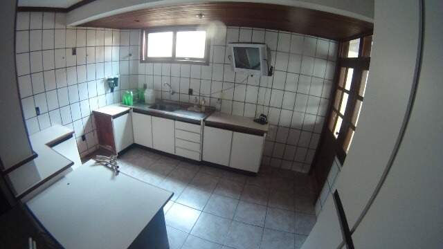 Casa à venda com 3 quartos, 300m² - Foto 9