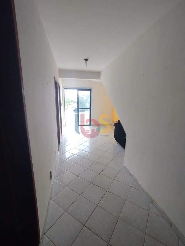 Apartamento à venda com 2 quartos, 63m² - Foto 4