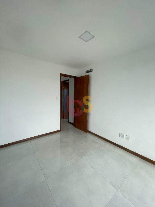 Apartamento à venda com 2 quartos, 63m² - Foto 15