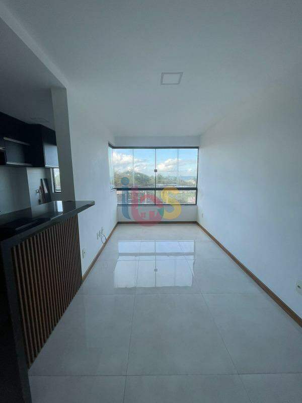 Apartamento à venda com 2 quartos, 63m² - Foto 11