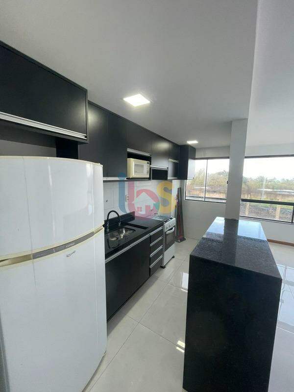 Apartamento à venda com 2 quartos, 63m² - Foto 19