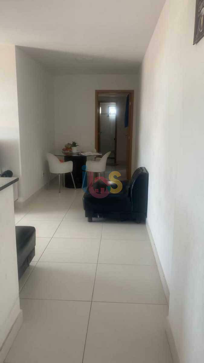 Apartamento à venda com 2 quartos, 66m² - Foto 5