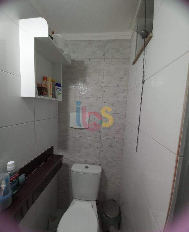 Casa à venda com 6 quartos, 200m² - Foto 7