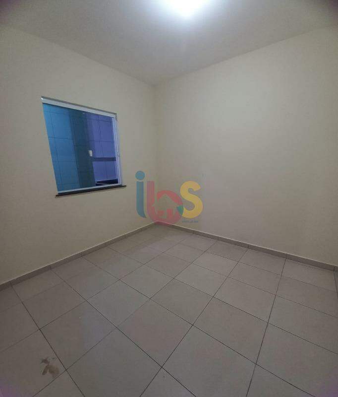 Casa à venda com 6 quartos, 200m² - Foto 2