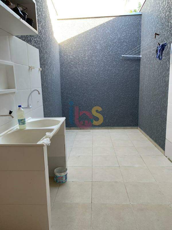 Casa à venda com 4 quartos, 200m² - Foto 18