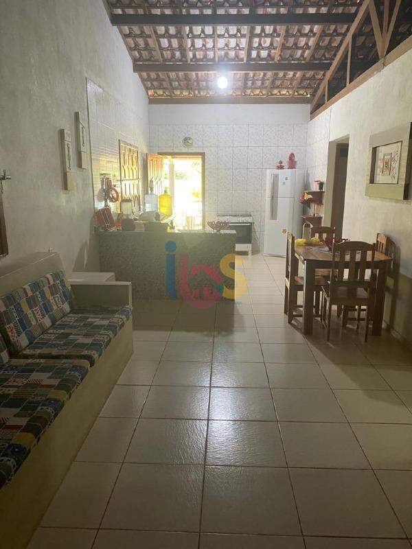 Casa à venda com 3 quartos, 280m² - Foto 2