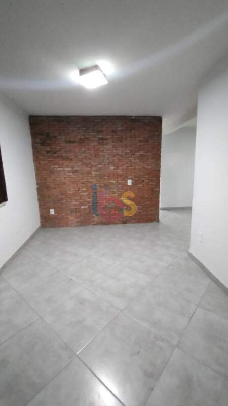 Casa à venda com 2 quartos, 92m² - Foto 2