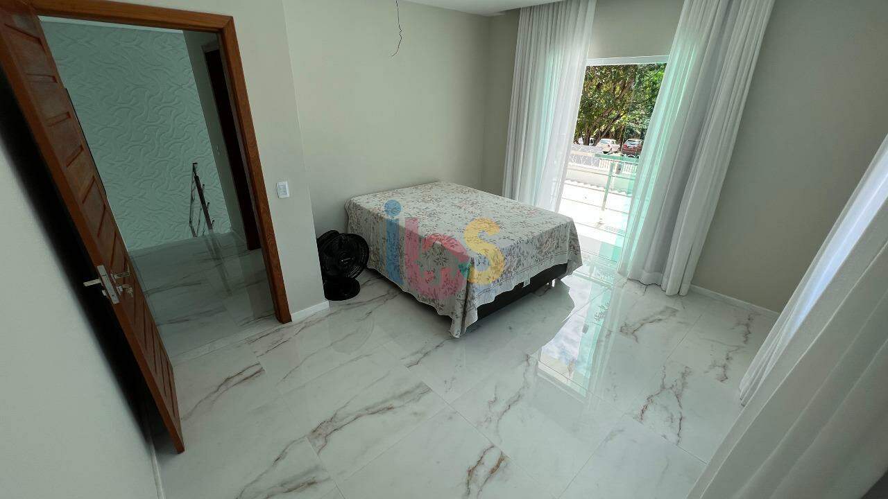 Casa à venda com 3 quartos, 200m² - Foto 24