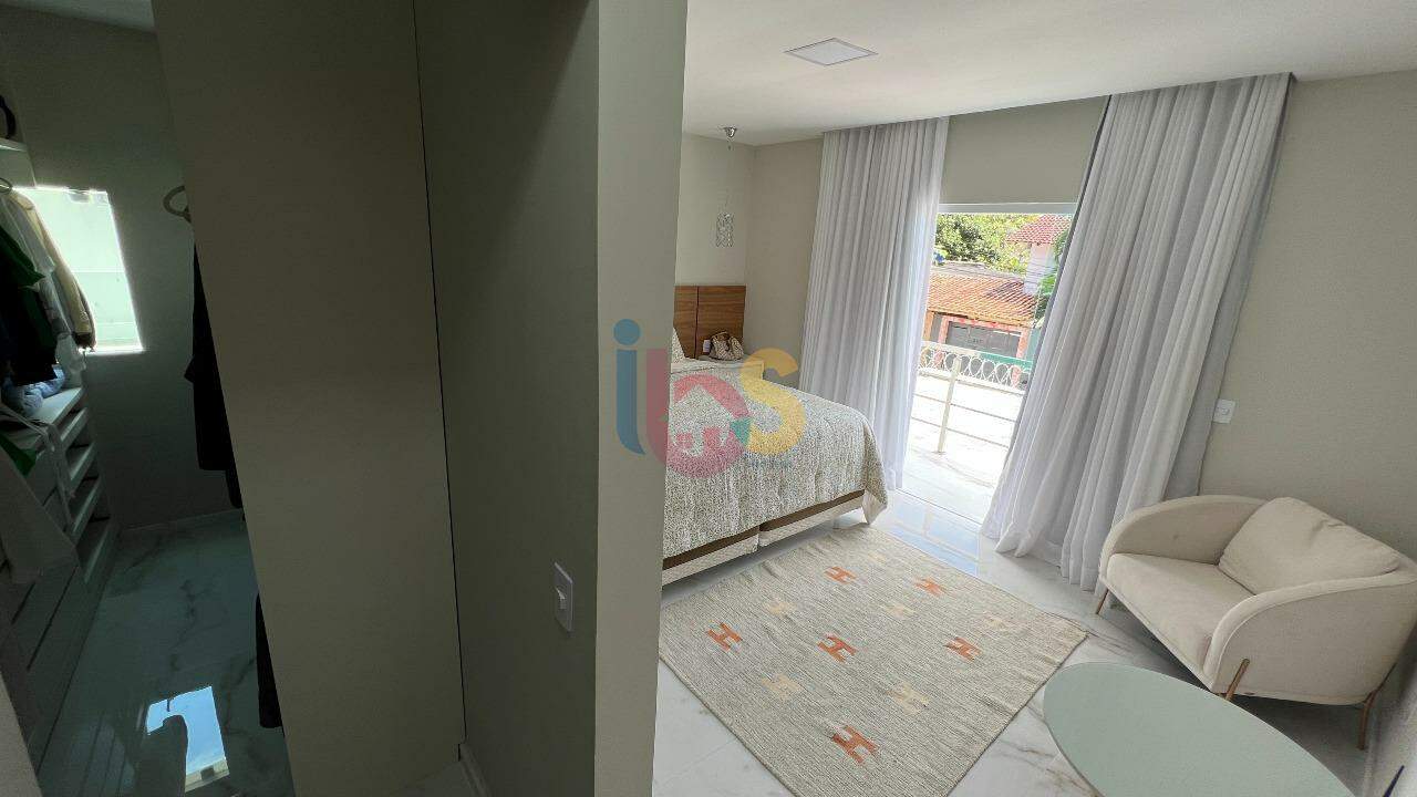 Casa à venda com 3 quartos, 200m² - Foto 14