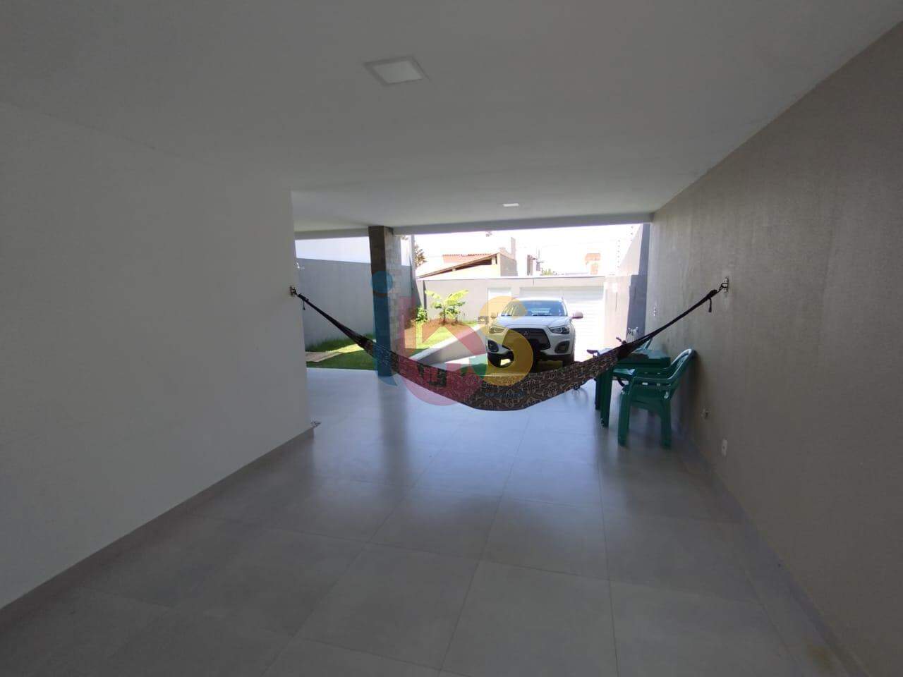 Casa à venda com 3 quartos, 170m² - Foto 3