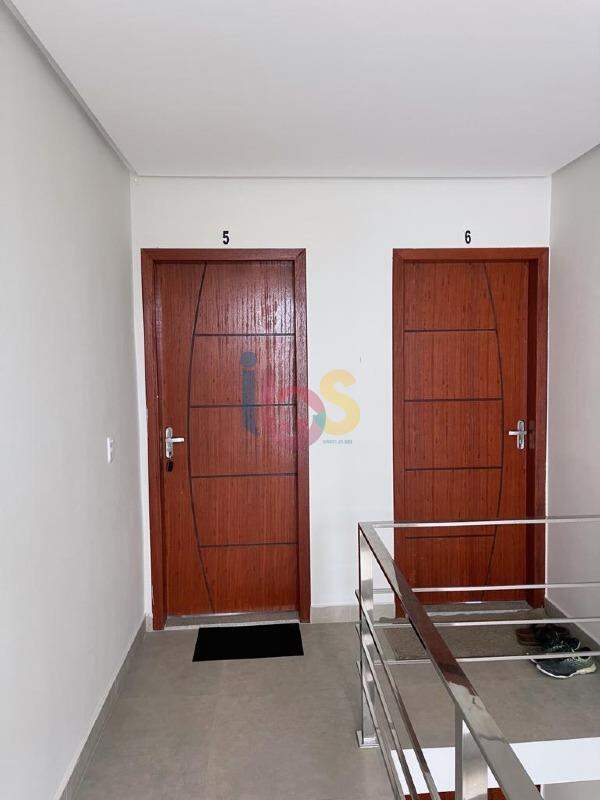 Casa à venda com 2 quartos, 62m² - Foto 16