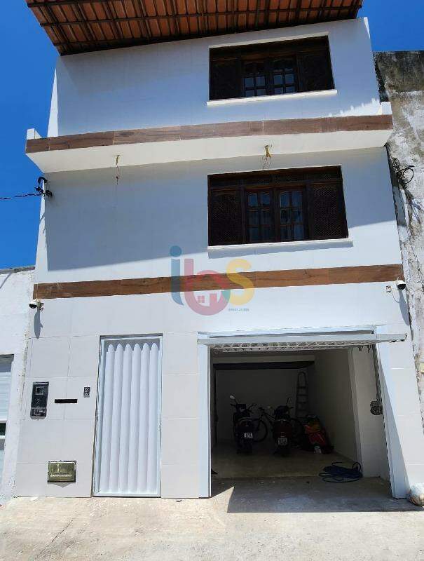 Casa à venda com 3 quartos, 300m² - Foto 3