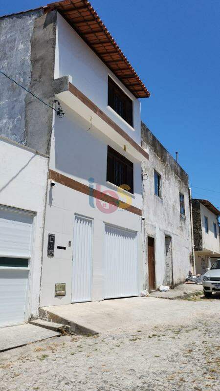 Casa à venda com 3 quartos, 300m² - Foto 4